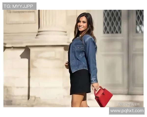 足球明星娇妻私生活曝光引热议甜蜜日常与幕后故事全揭晓